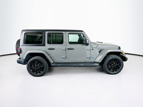 Used 2023 Jeep Wrangler Unlimited Sahara AWD/4WD image 10