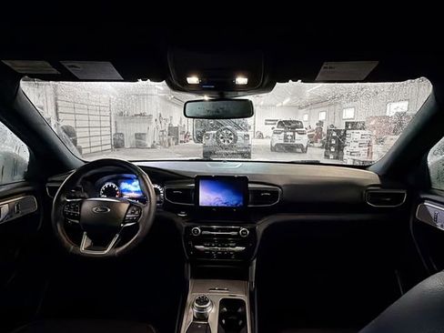 Used 2024 Ford Explorer ST-Line w/ Class IV Trailer Tow Package image 10