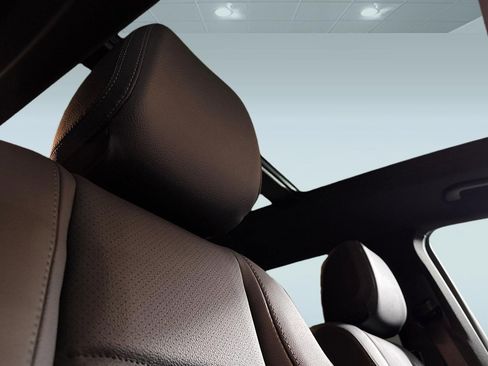 Certified 2025 Mercedes-Benz GLS 450 4MATIC image 14
