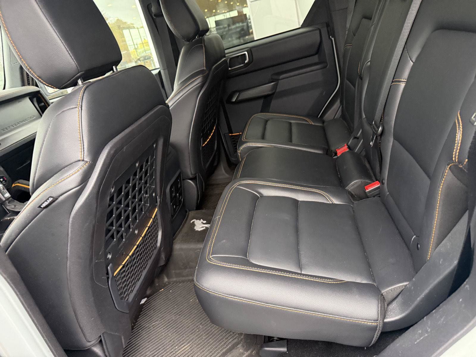 Used 2024 Ford Bronco Badlands AWD/4WD image 9