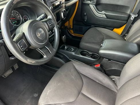 Used 2014 Jeep Wrangler Unlimited Sport AWD/4WD image 9