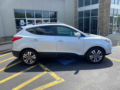Used 2015 Hyundai Tucson Limited w/ Option Group 03 FWD image 14