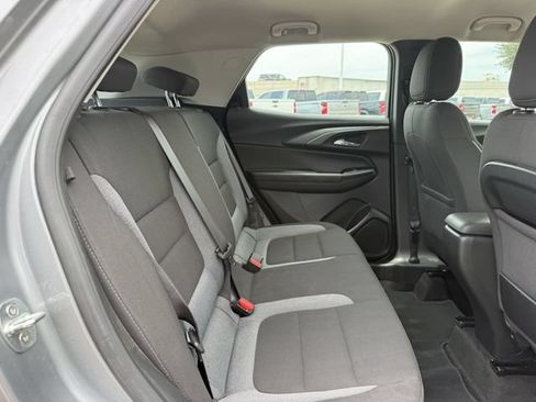 Certified 2023 Chevrolet TrailBlazer LS FWD image 30