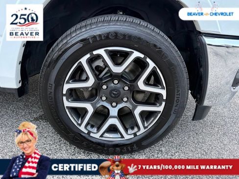 Used 2025 RAM 1500 Laramie AWD/4WD image 10