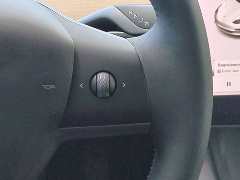 Used 2021 Tesla Model 3 Standard Range Plus image 23