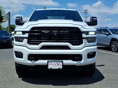 Used 2025 RAM 2500 Big Horn AWD/4WD image 2