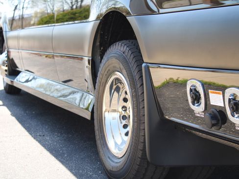 Used 2023 Mercedes-Benz Sprinter 3500 image 8