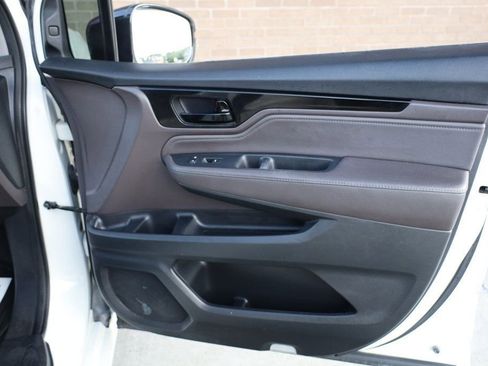 Used 2018 Honda Odyssey Elite image 21