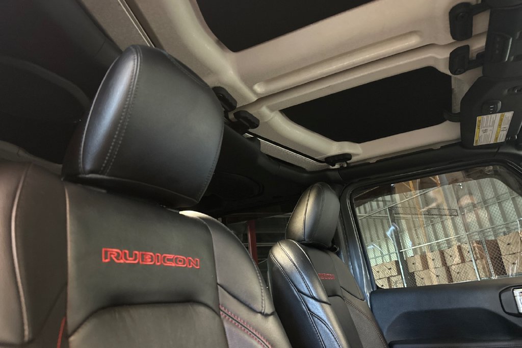 Used 2021 Jeep Wrangler Unlimited Rubicon AWD/4WD image 17