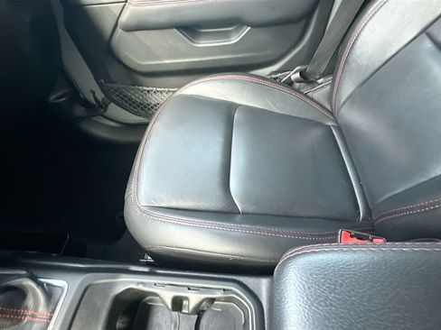 Used 2018 Jeep Wrangler Unlimited Rubicon AWD/4WD image 18