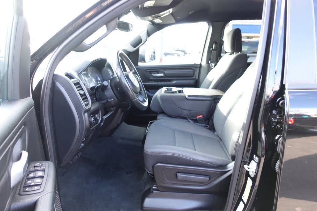Used 2024 RAM 1500 Tradesman w/ Sport Appearance Package AWD/4WD image 18