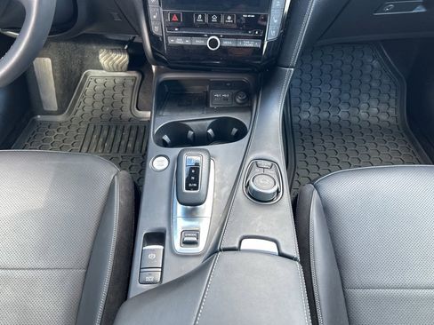 Used 2024 INFINITI QX50 Sport image 19