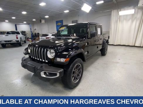 Used 2023 Jeep Gladiator Overland AWD/4WD image 5