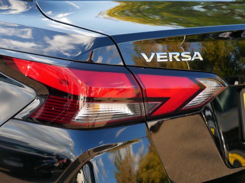 Certified 2025 Nissan Versa S w/ Trunk Package image 17