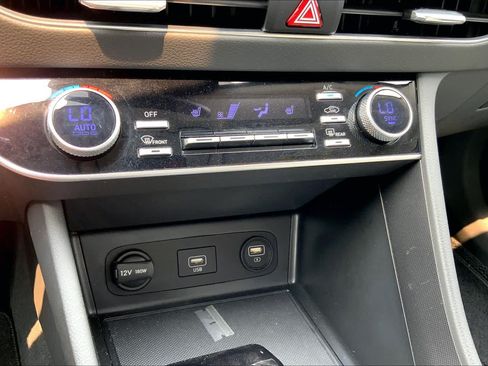 Used 2022 Hyundai Sonata SEL w/ Preferred Accessory Package FWD image 31
