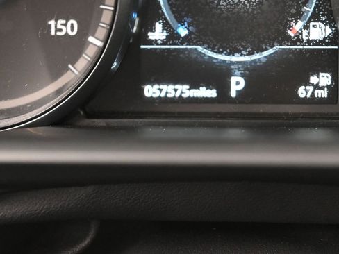 Used 2020 Land Rover Discovery SE image 27