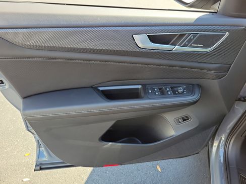 New 2026 Volkswagen Atlas Cross Sport SEL Premium R-Line image 22