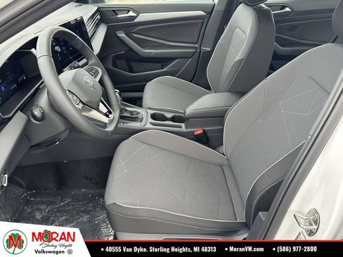Used 2026 Volkswagen Jetta Sport FWD image 13