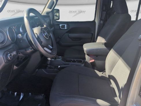 Used 2022 Jeep Wrangler Unlimited Sport AWD/4WD image 12