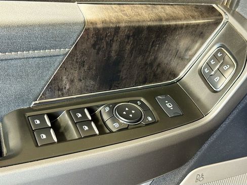 Used 2025 Ford F350 Lariat image 19