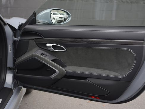 Certified 2025 Porsche 718 Cayman GTS RWD image 25