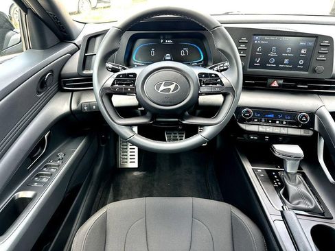 Used 2025 Hyundai Elantra Sport w/ Cargo Package FWD image 24