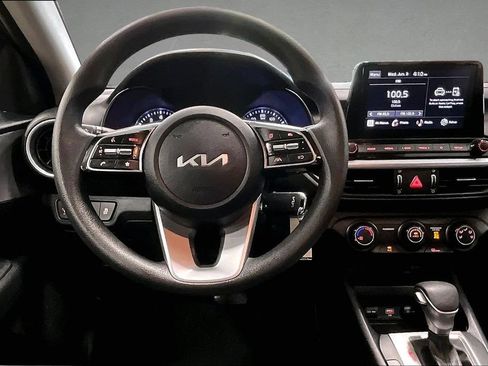 Used 2023 Kia Forte LXS FWD image 8