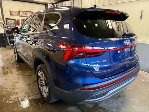 Used 2023 Hyundai Santa Fe SE AWD/4WD image 7