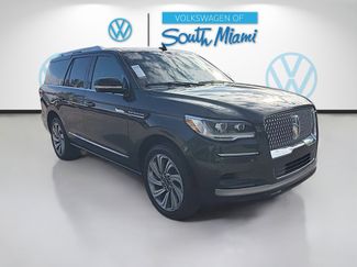 Used 2023 Lincoln Navigator Reserve video 1