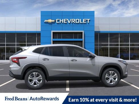 New 2026 Chevrolet Trax LS w/ Driver Confidence Package FWD image 6