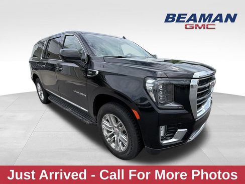 Used 2024 GMC Yukon XL SLT AWD/4WD image 1