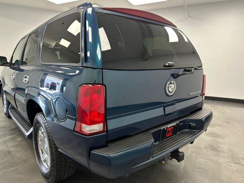 Used 2005 Cadillac Escalade AWD image 17
