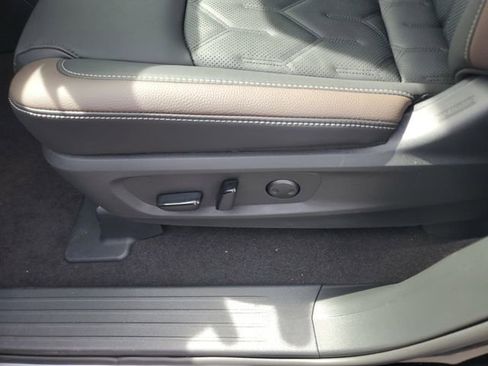 New 2026 Nissan Pathfinder Platinum AWD/4WD image 20