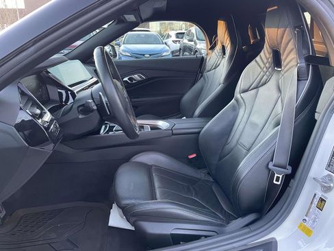 Used 2020 BMW Z4 M40i w/ Executive Package image 5