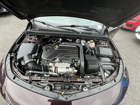 Used 2021 Chevrolet Malibu LS FWD image 32