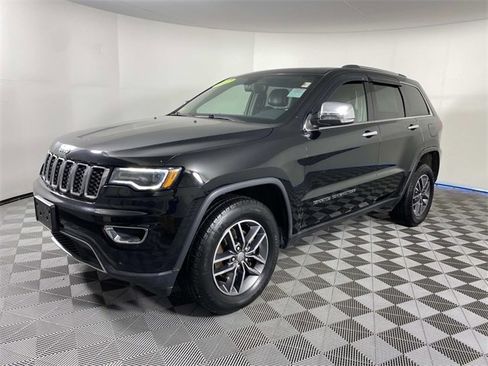 Used 2017 Jeep Grand Cherokee Limited w/ Luxury Group II image 4
