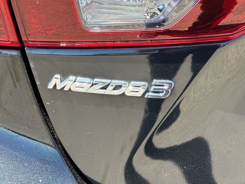 Used 2016 MAZDA MAZDA3 i Sport FWD image 30