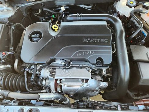 Used 2024 Chevrolet Malibu LT image 30