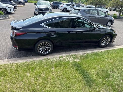 Used 2024 Lexus ES 300h w/ Accessory Package (Z1) FWD image 20