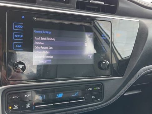 Used 2018 Toyota Corolla SE w/ Protection Package FWD image 48