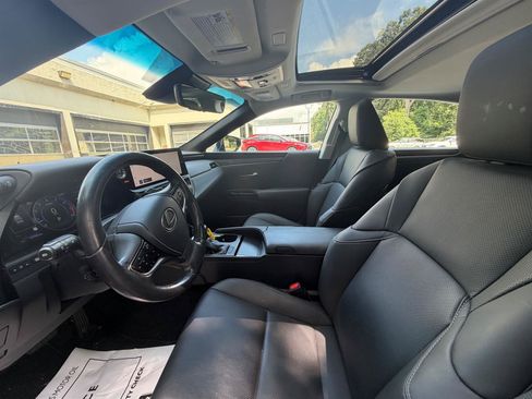Certified 2024 Lexus ES 350 w/ Premium Package FWD image 2