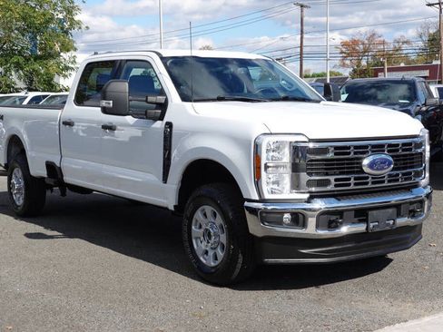 Used 2023 Ford F250 XLT AWD/4WD image 5