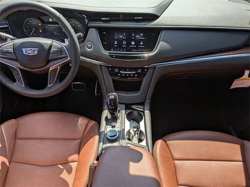 New 2025 Cadillac XT5 Sportv image 16