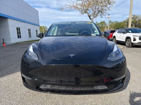 Used 2023 Tesla Model Y Long Range image 2
