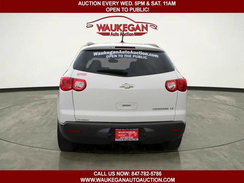 Used 2012 Chevrolet Traverse LS FWD image 4