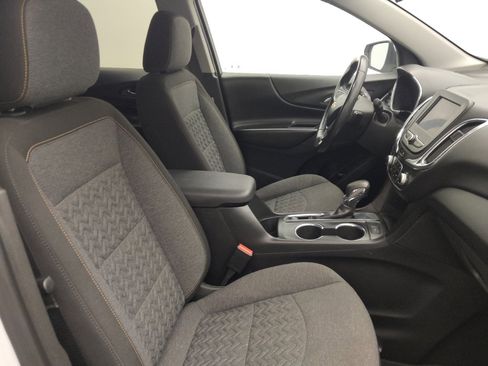 Used 2022 Chevrolet Equinox LT FWD image 21