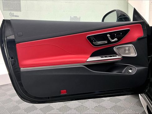 Used 2026 Mercedes-Benz CLE 53 AMG 4MATIC image 24