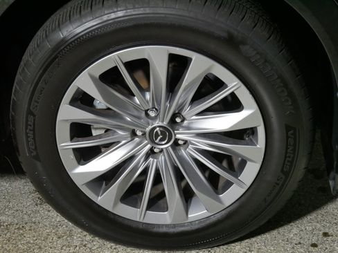 Used 2024 MAZDA CX-90 3.3 Turbo w/ Select Package AWD/4WD image 15