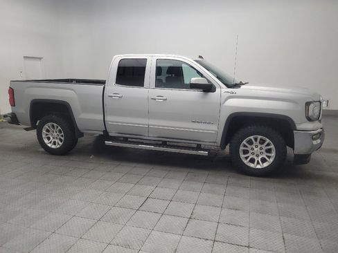 Used 2018 GMC Sierra 1500 SLE w/ SLE Value Package AWD/4WD image 11