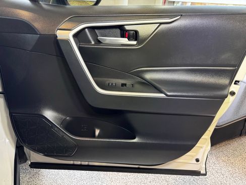 Used 2023 Toyota RAV4 XLE AWD/4WD image 46